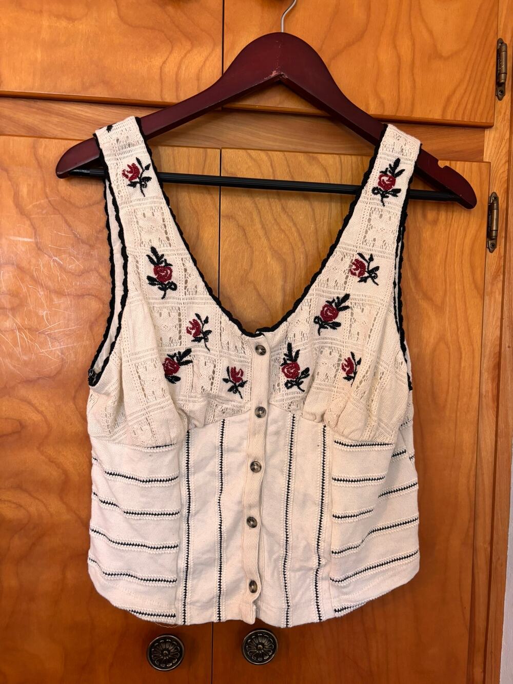 Free People Embroidered Rose Crochet Knit Vest Size L Boho Folk Cottagecore